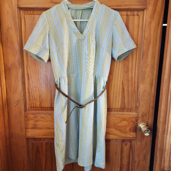 Dresses & Skirts - Vintage Dress